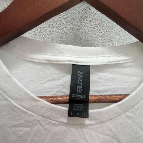 *10/$10* NEW Men's White "Just A Game" Basketball T-shirt - Size Large - Picture 2 of 4